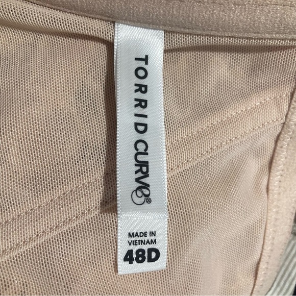 TORRID SZ 48D Set of 2 Push Up Plunge Front Closure Lace Razor Back  Bras NEW - Picture 12 of 13